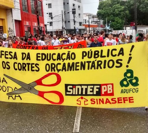 Mobilização em Defesa da Educação Pública, em João Pessoa. | Foto: Via Facebook de José Leonardo.