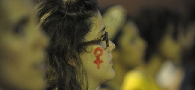 Combate à violência de gênero é um dos temas mais discutidos neste dia da mulher