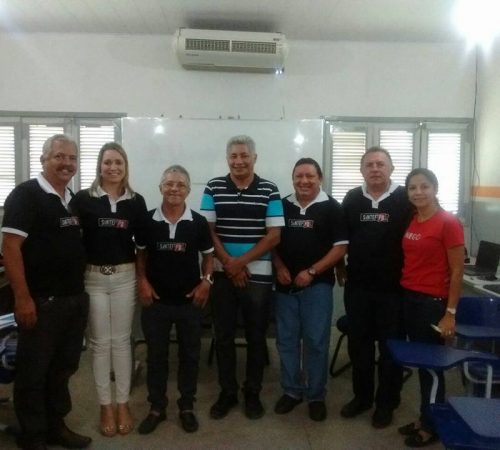 Visita ao Campus Catolé do Rocha sendo recebidos pelo Diretor Caetano José de Lima.