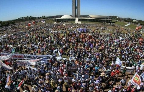 Fórum das Entidades Nacionais dos Servidores Públicos Federais (Fonasef)  sugere a convocação de uma nova greve geral da classe trabalhadora e de uma grande marcha a Brasília-DF com caravanas vindas de todo o país.