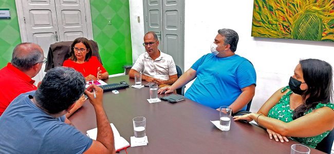 SINTEFPB se reúne com reitora do IFPB